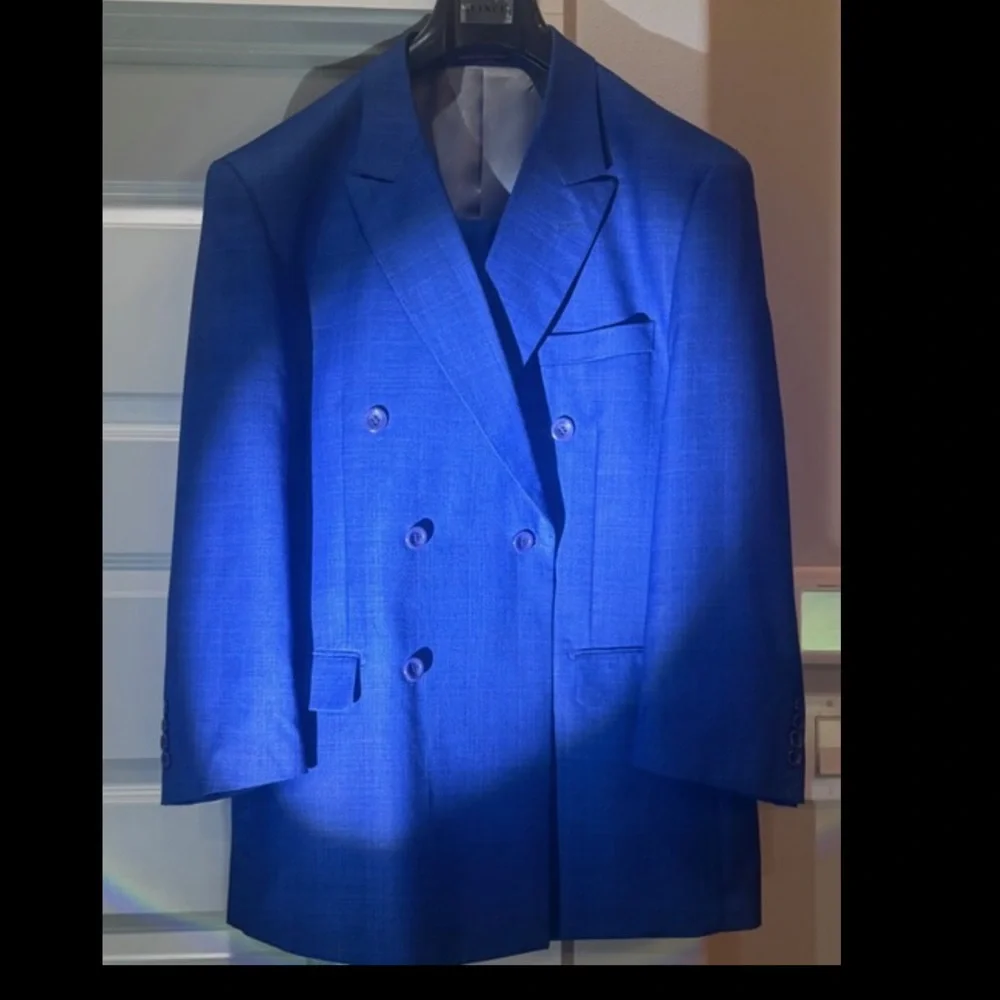 SOLD-Italy  ( Vinci ) Men’s Suit almost flawless - Picture 2 of 10